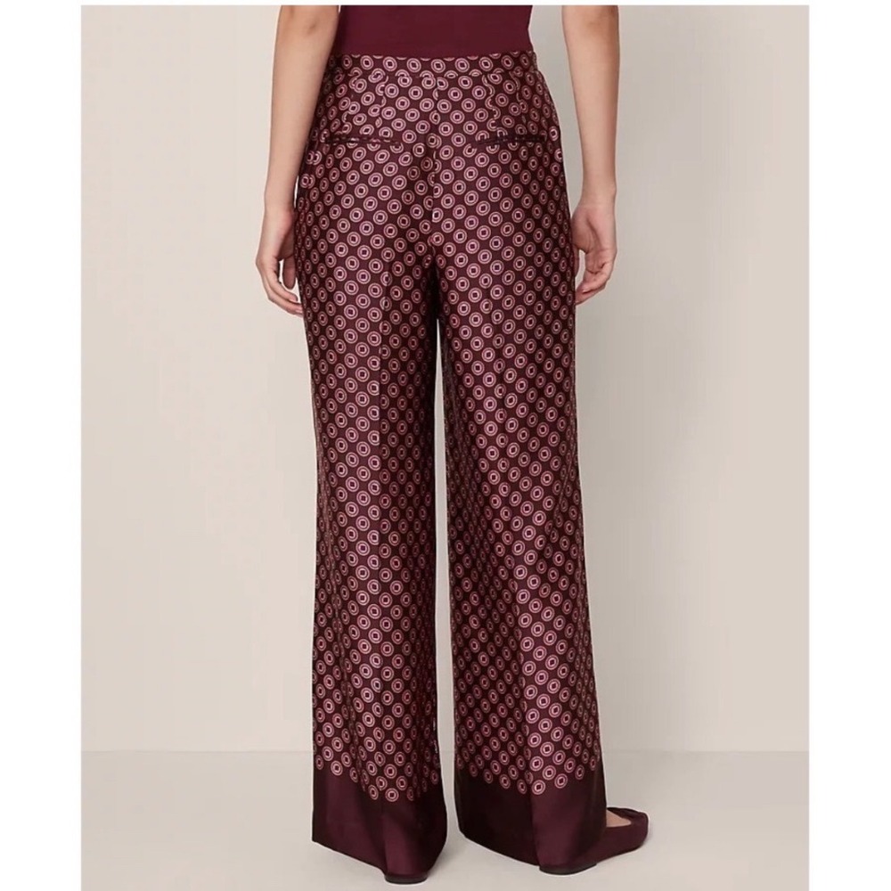 Ann Taylor The Easy Wide Leg Pant in Satin Pink Burgundy 0 NWT - Picture 2 of 8